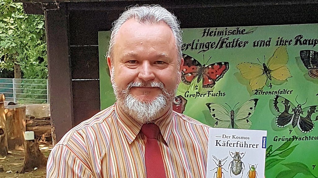 Kay Elzner hat auch die Schautafeln im Oschersleber Wiesenpark zu den Insekten und Schmetterlingen gezeichnet.