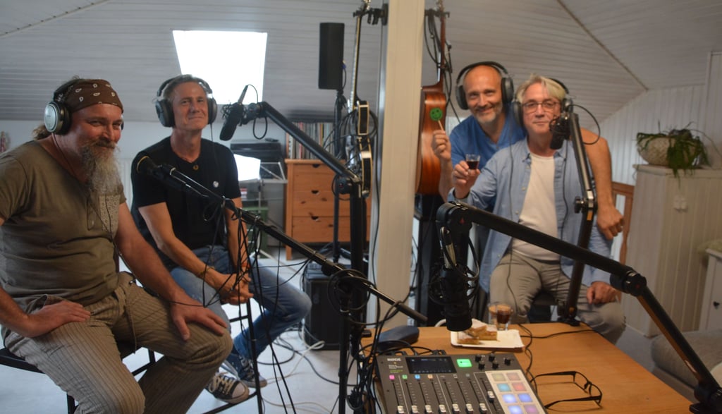 Die "Hasnpfeffer"-Podcaster aus Calbe.