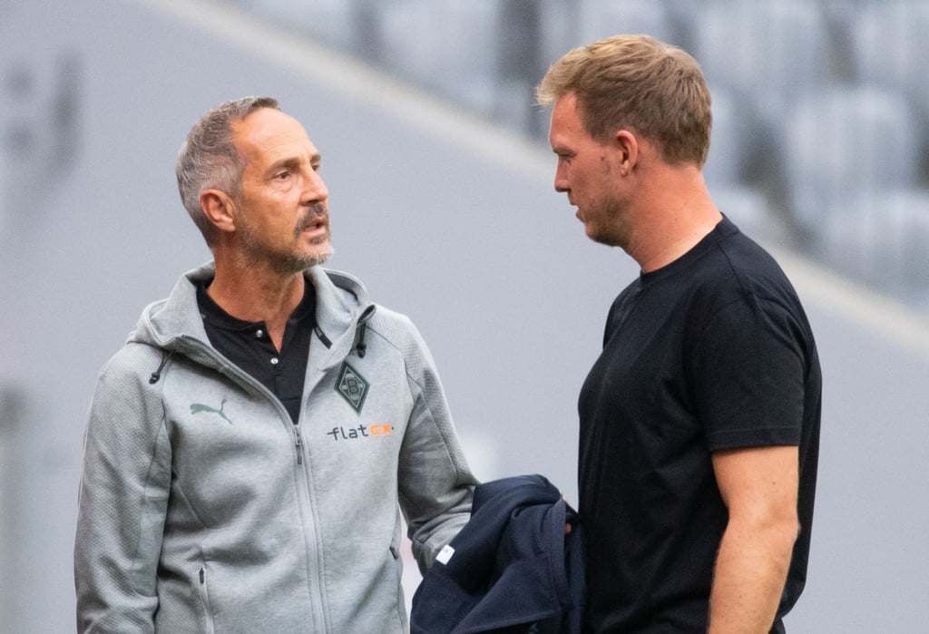 Die Bayern um Trainer Julian Nagelsmann (r) treffen zum Saisonauftakt auf Mönchengladbach mit Coach Adi Hütter.