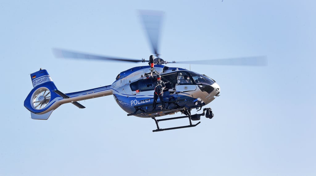 Elf Millionen Euro kostete der Hubschrauber für die Polizei Sachsen-Anhalt. Mittlerweile besitzt das Land zwei davon.
