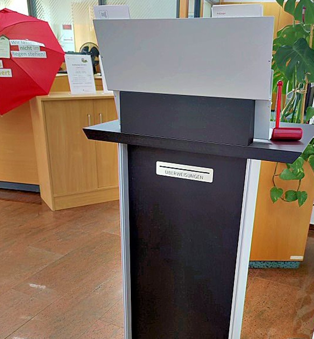 Der Einwurfkasten in der Gerbstedter Sparkassen-Filiale