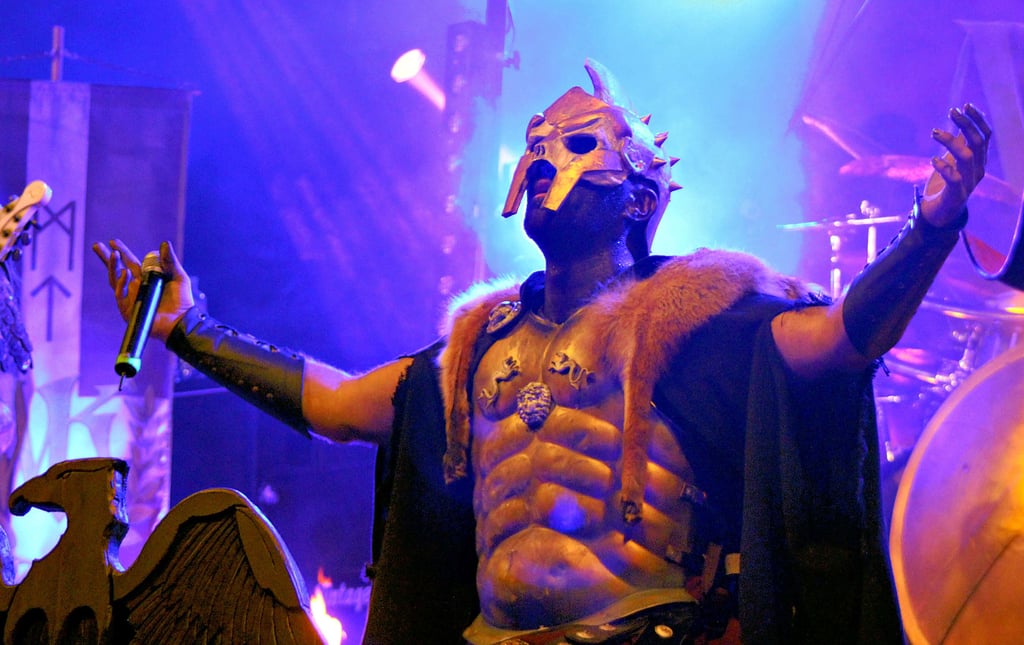 Die Metalnacht in Heimburg hat am Wochenende zahlreiche Besucher auf das Festvalgelände auf Bollmanns Wiese gelockt. Auf und vor der Bühne herrschte beste Stimmung bei lautstarken Metalklängen.
