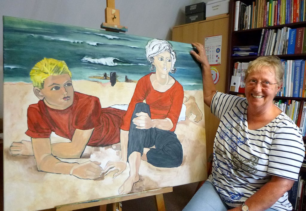Malkreismitglied Christina Roeder aus Barby nahm das bekannt Bild "Am Strand" des Malers Walter Womack als Vorbild für ihr eigenes Werk.