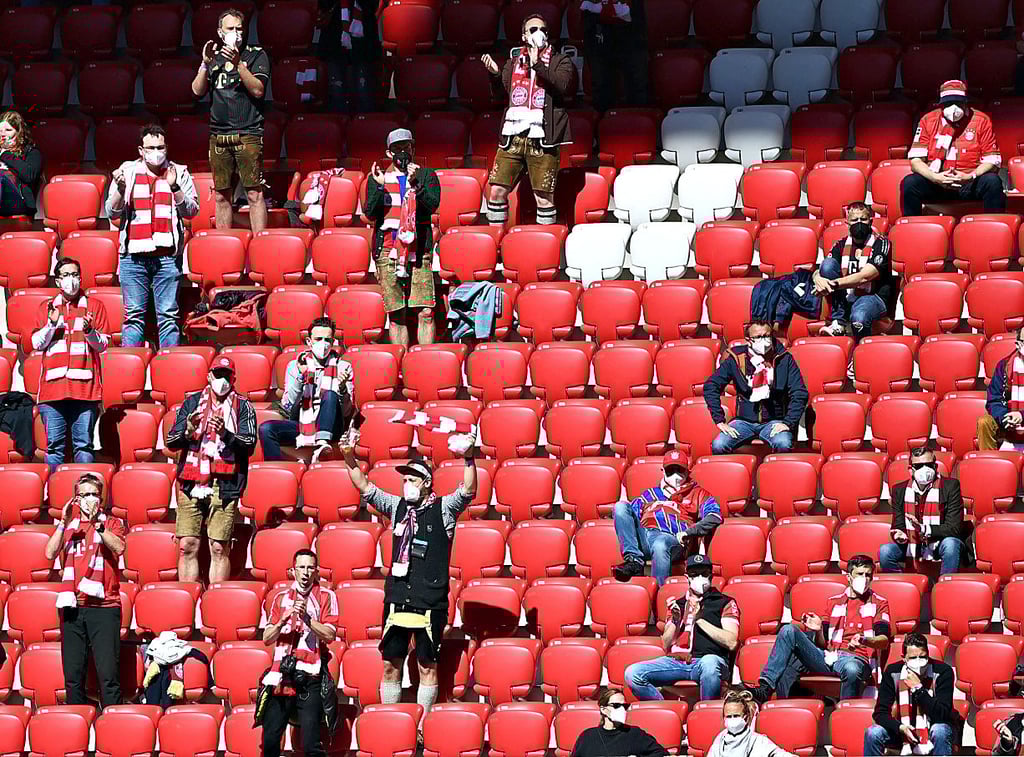 Die Allianz Arena in München darf vorerst nicht voll besetzt sein.