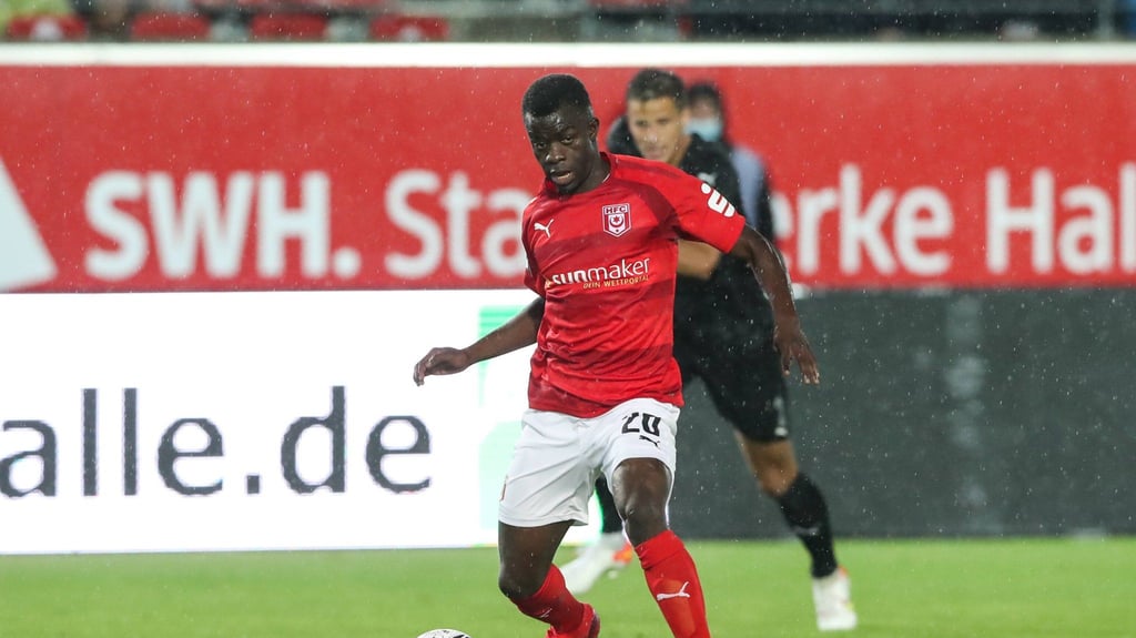 Kebba Badjie verletzte sich im HFC-Heimspiel gegen Braunschweig am Oberschenkel.