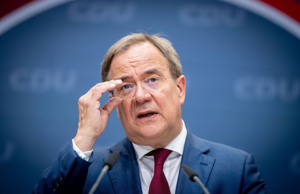 Armin Laschet, CDU-Kanzlerkandidat, gestikuliert.