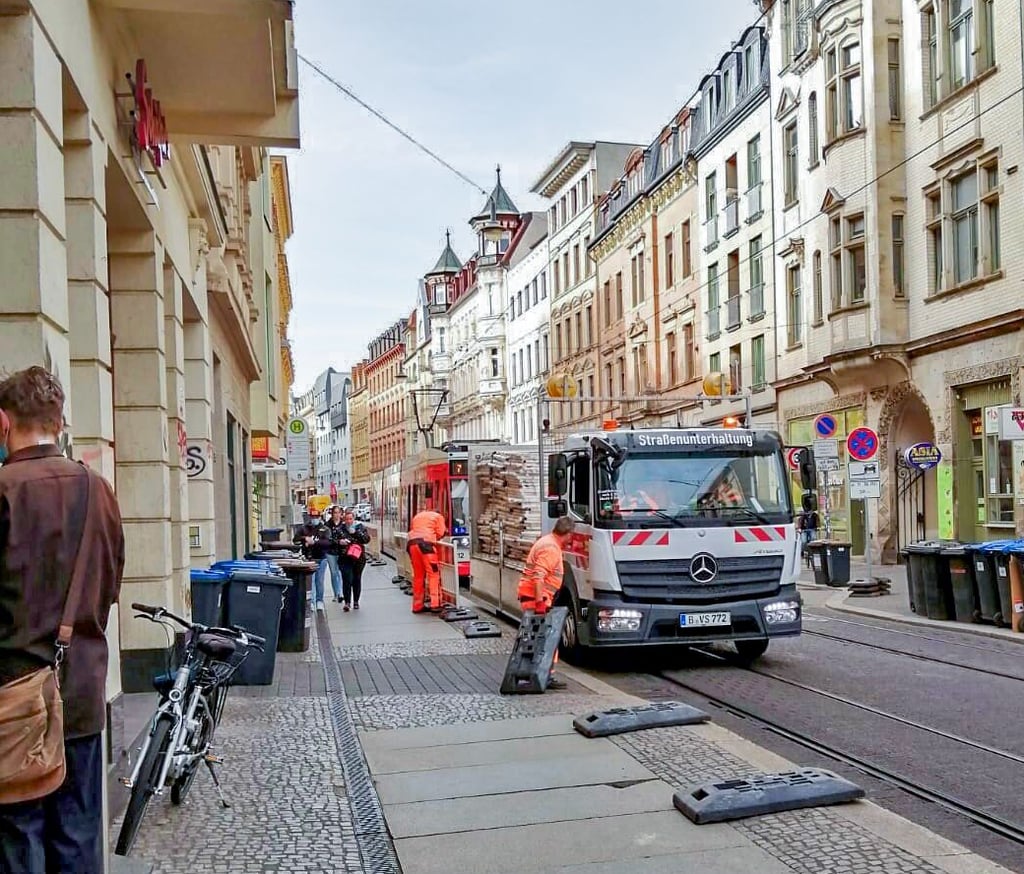 In der Geiststraße liefen am Mittwoch die Vorbereitungen für die Bauarbeiten. Die Straße wird in den nächsten Tagen teilweise voll gesperrt.