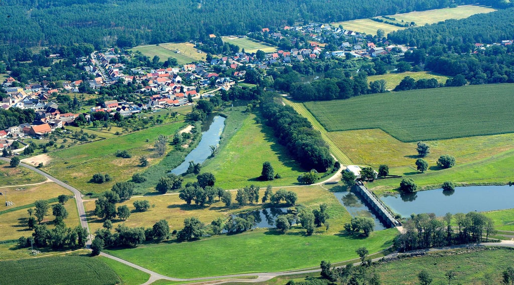 Luftbild, Pretzien, Wehr, Elbe, Schönebeck, Ostelbien