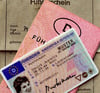 Drei Führerscheingenerationen sind noch im Umlauf. Nur der EU-Führerschein soll bleiben. 