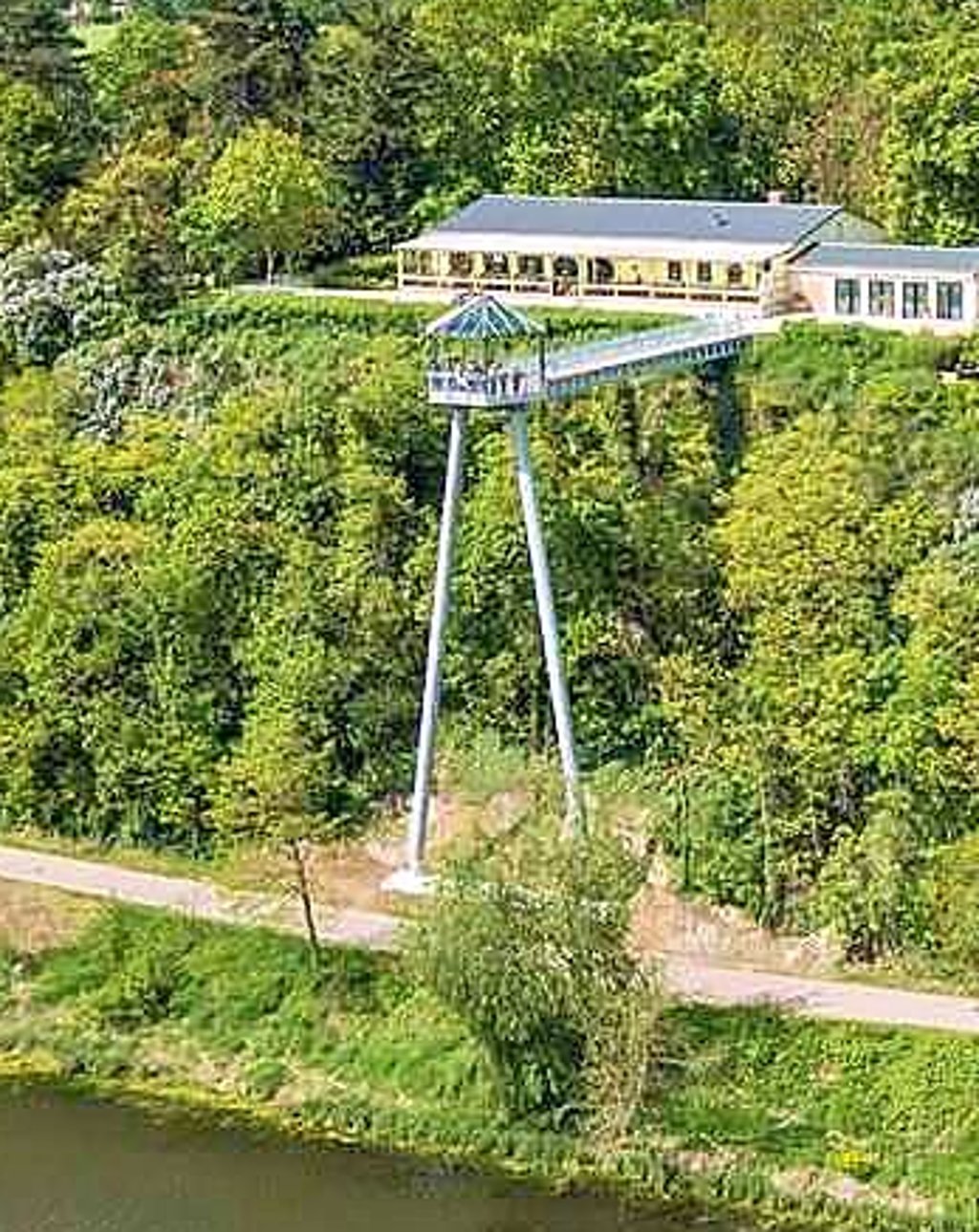 Bei Touristen beliebt: die Aussichtsplattform in Arneburg.