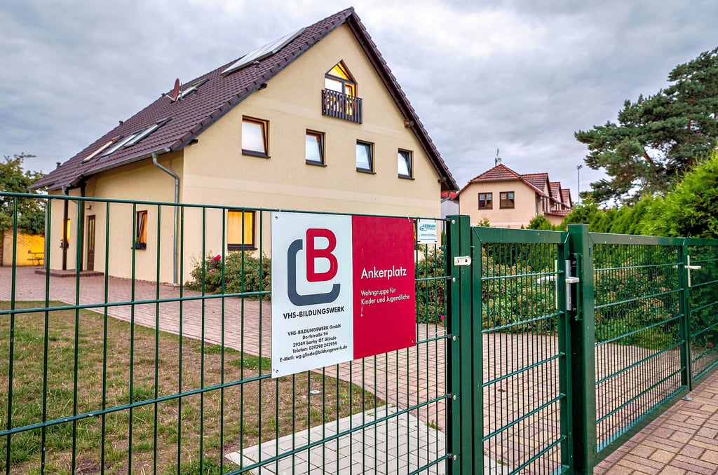 Seit März 2020 betreibt das VHS-Bildungswerk in Glinde eine Einrichtung für Kinder und Jugendliche mit Traumapädagogik als Schwerpunkt. In Glinde sollen die Kinder ein neues Zuhause finden.