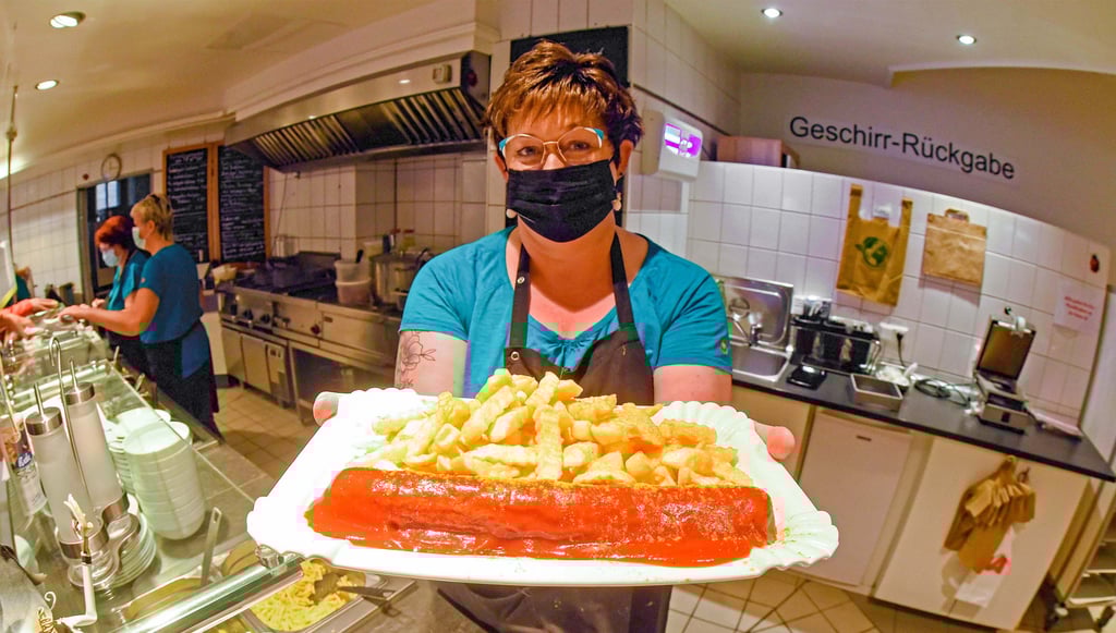 Die original VW-Currywurst bleibt im Elka Bistro in Aschersleben.