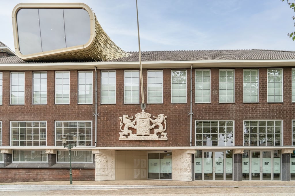 Das Van Bommel Van Dam Museum in Venlo war fünf Jahre lang geschlossen, nun öffnet es wieder. Besucher erwarten dann gleich zwei Sonderausstellungen.