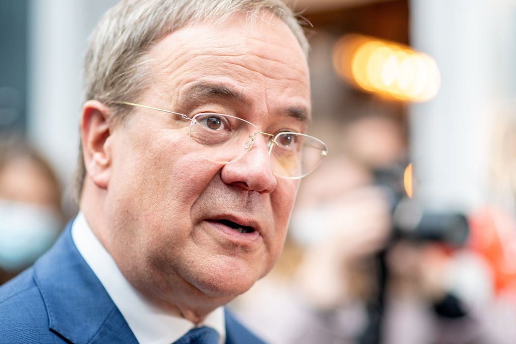 Unions-Kanzlerkandidat Armin Laschet befürwortet diplomatische Gespräche mit den Taliban.
