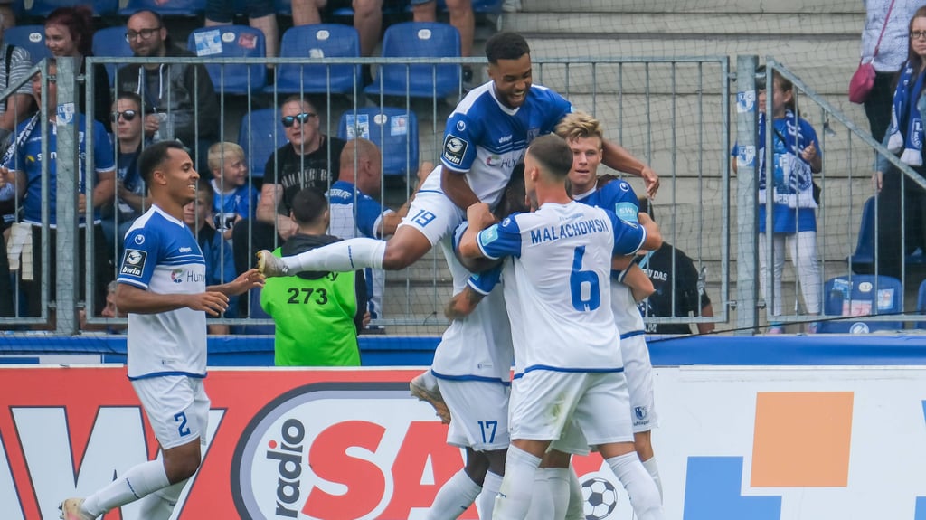Der 1. FC Magdeburg siegt auch im Heimspiel gegen den MSV Duisburg.