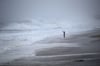 Imposante Gischt an der Küste vor Westerly, Rhode Island: Tropensturm „Henri“ ist im Anmarsch.