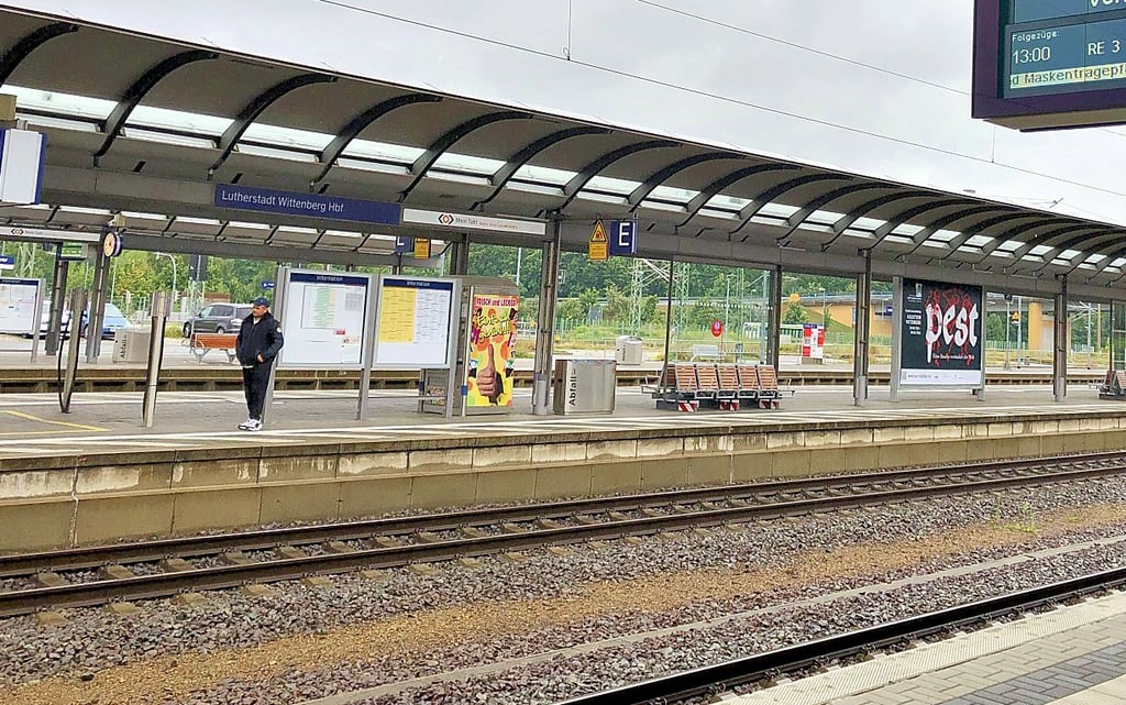 Nichts geht mehr - Züge sind derzeit am Bahnhof Mangelware.