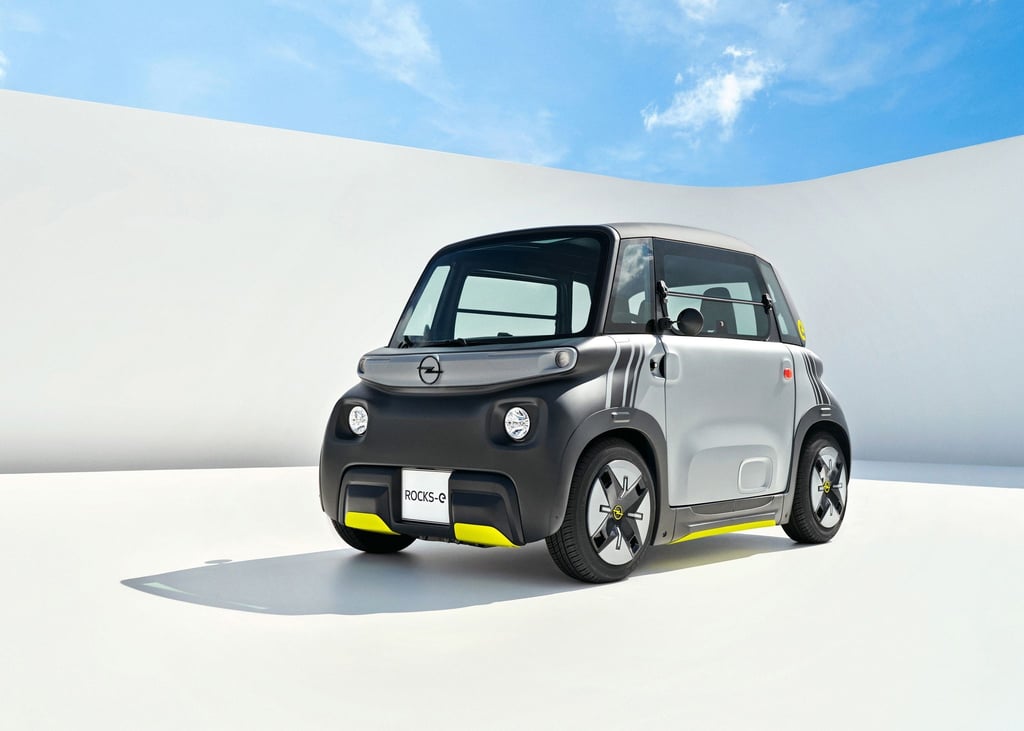 Kantig oder eher knuddelig? Das liegt im Auge des Betrachters. Auf jeden Fall bietet Opel mit dem maximal 45 km/h schnellen Rocks-e demnächst eine neue elektrische Mobilitätsvariante an.