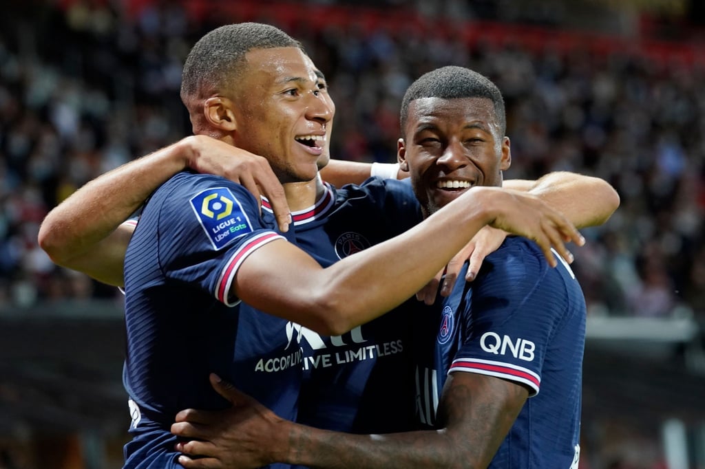 Kylian Mbappé (l) soll bei Real Madrid auf dem Einkaufszettel stehen.