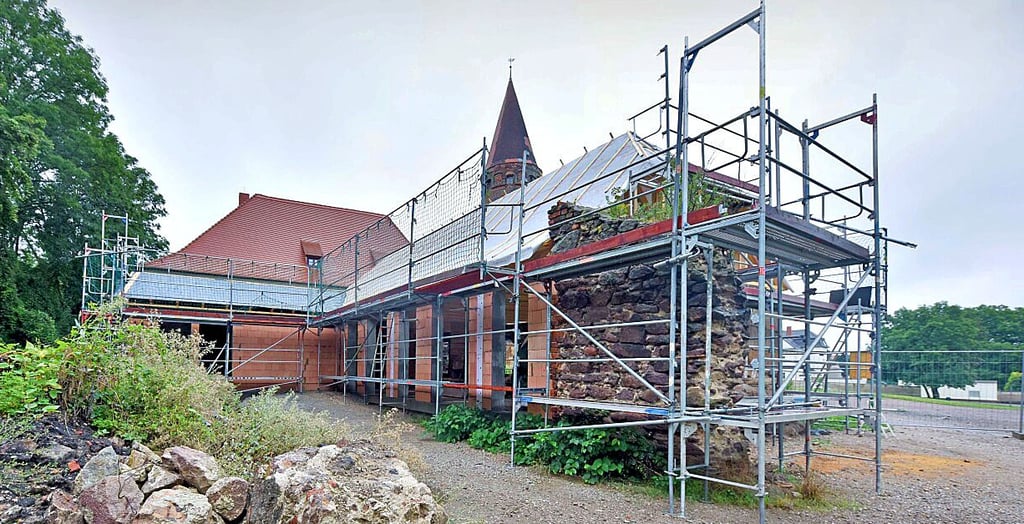 Das Aktuarhaus am Zörbiger Schloss wird zum Café umgebaut.