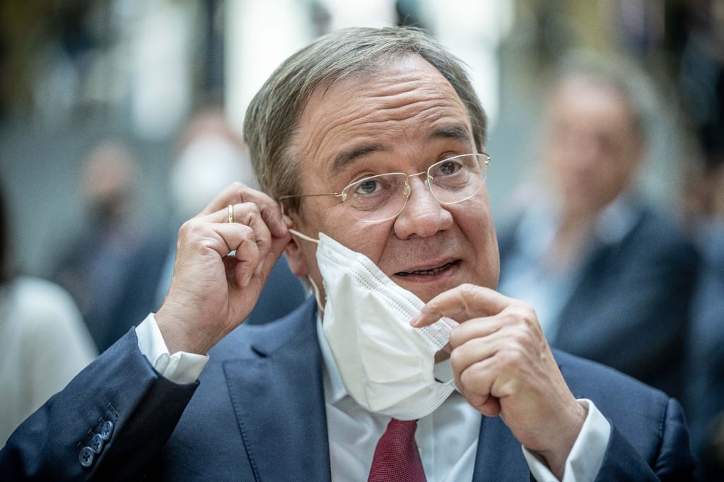 Noch fünf Wochen bis zur Bundestagswahl - und der Umfragetrend für Unionskandidat Armin Laschet zeigt nur in eine Richtung.