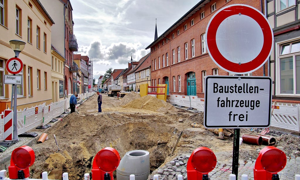 Bis zum Ende des Jahres ist die Winckelmannstraße in Stendal vom Alten Dorf kommend bis zur Rohrstraße eine Baustelle. Im nächsten Jahr folgt der Abschnitt zwischen Rohrstraße und Petrikirchstraße.