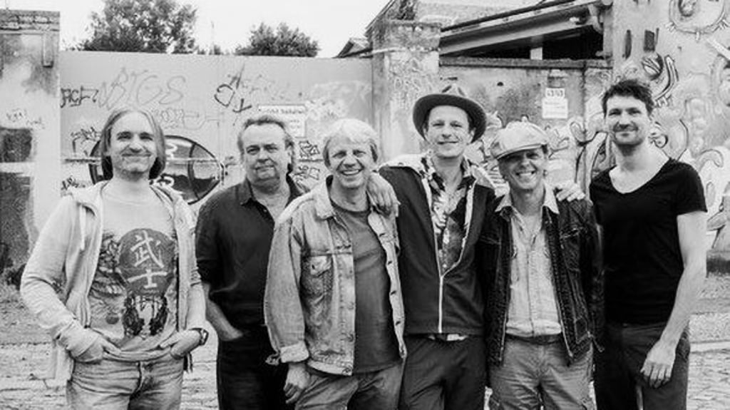 Sänger und Band