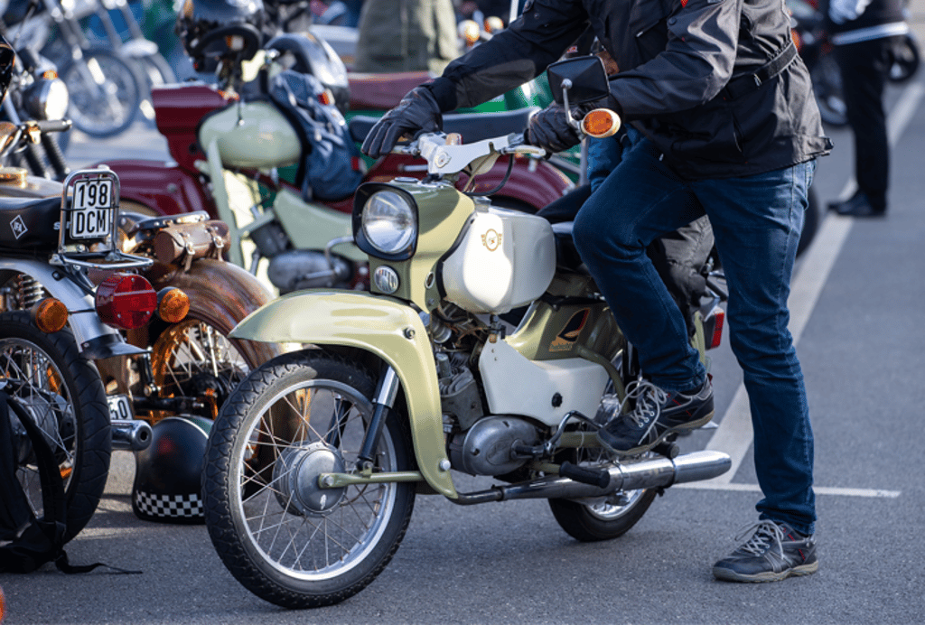 Ein Moped der Marke Simson wurde Freitagnacht in Bernburg entwendet.