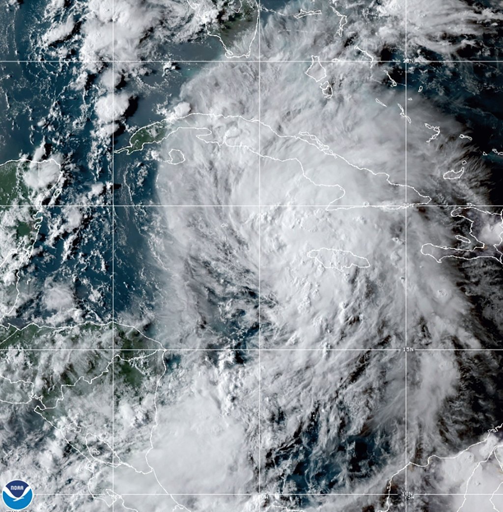 Ein Satellitenbild zeigt den Tropensturm „Ida“.