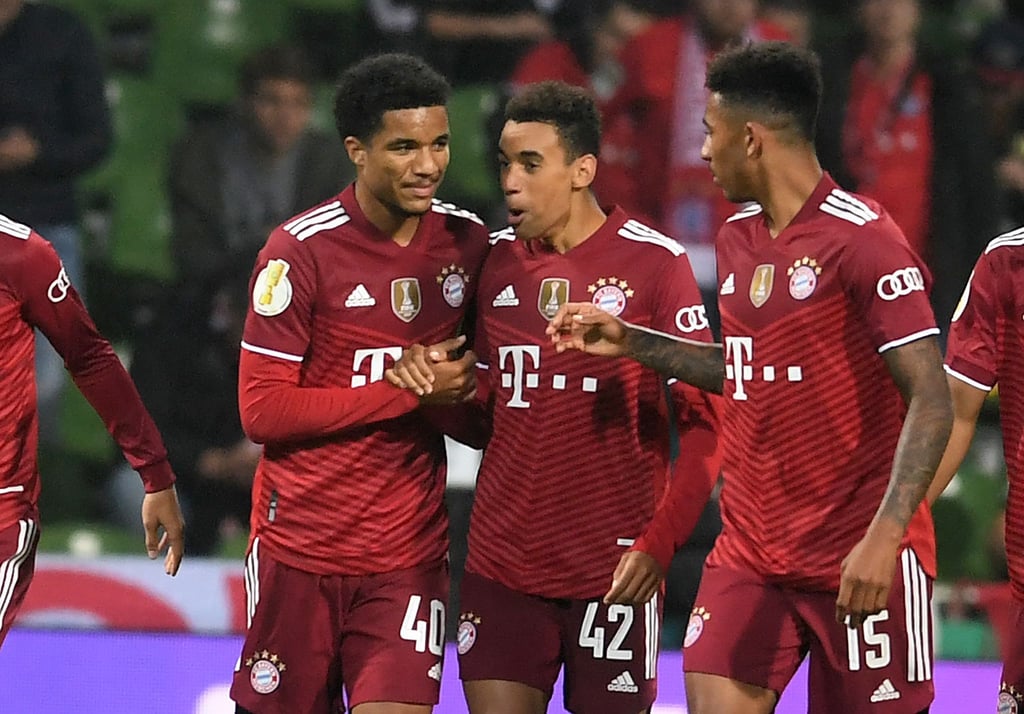 Jamal Musiala (M.) brillierte zuletzt für den FC Bayern.