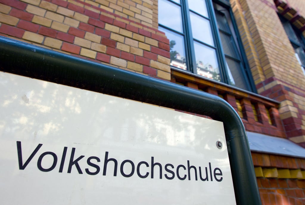 Blick auf die städtische Volkshochschule Magdeburg.