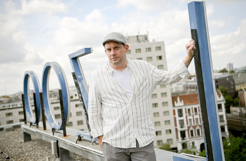 Schauspieler Sebastian Bezzel in Berlin.