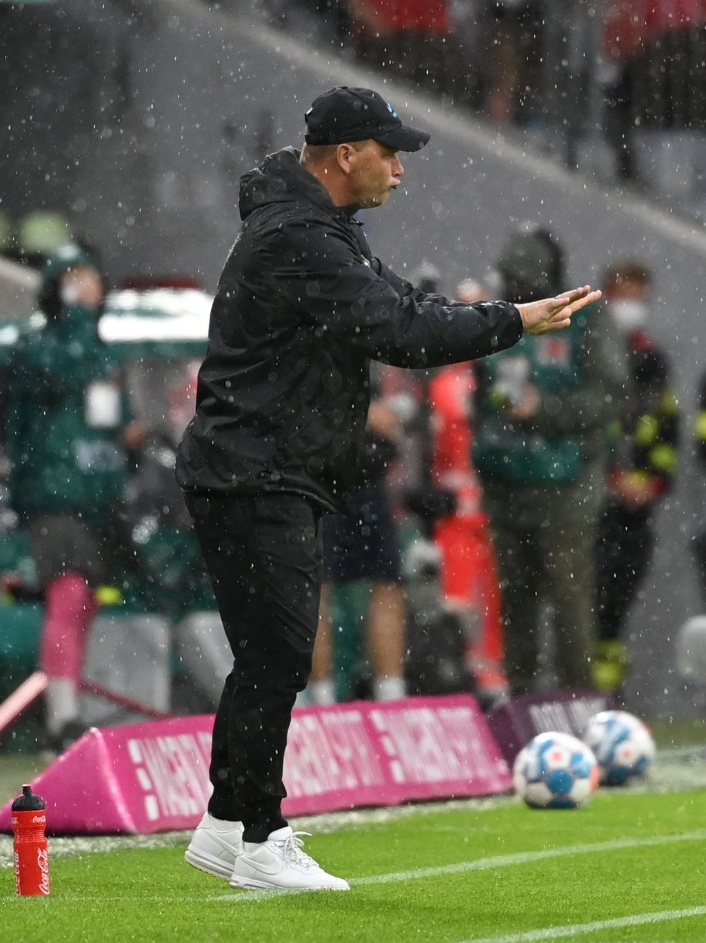 Hertha-Coach Pal Dardai hat mit seinem Team noch keinen Punkt in der laufenden Saison geholt.