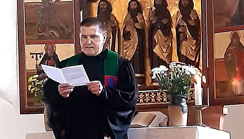 Pfarrer Peter Müller aus Ilsenburg hat am Sonntag mit den Darlingeröder Christen erstmals einen Gottesdienst gefeiert.