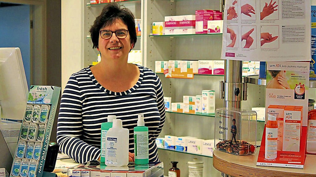 Einige Apotheken in Halle bieten nun den digitalen Impf-Nachweis an.