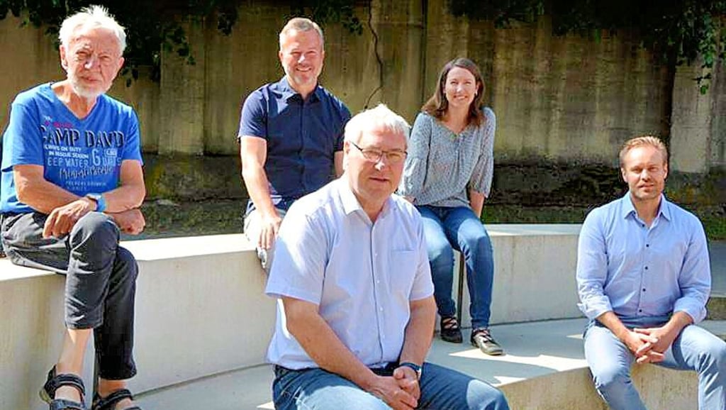 Vertreter der Stadt Osterburg und der Kaschade-Stiftung (Foto) hatten den Literaturpreis Mitte Juni angekündigt. Drei jugendlche und acht erwachsene Autoren folgten dem Aufruf.