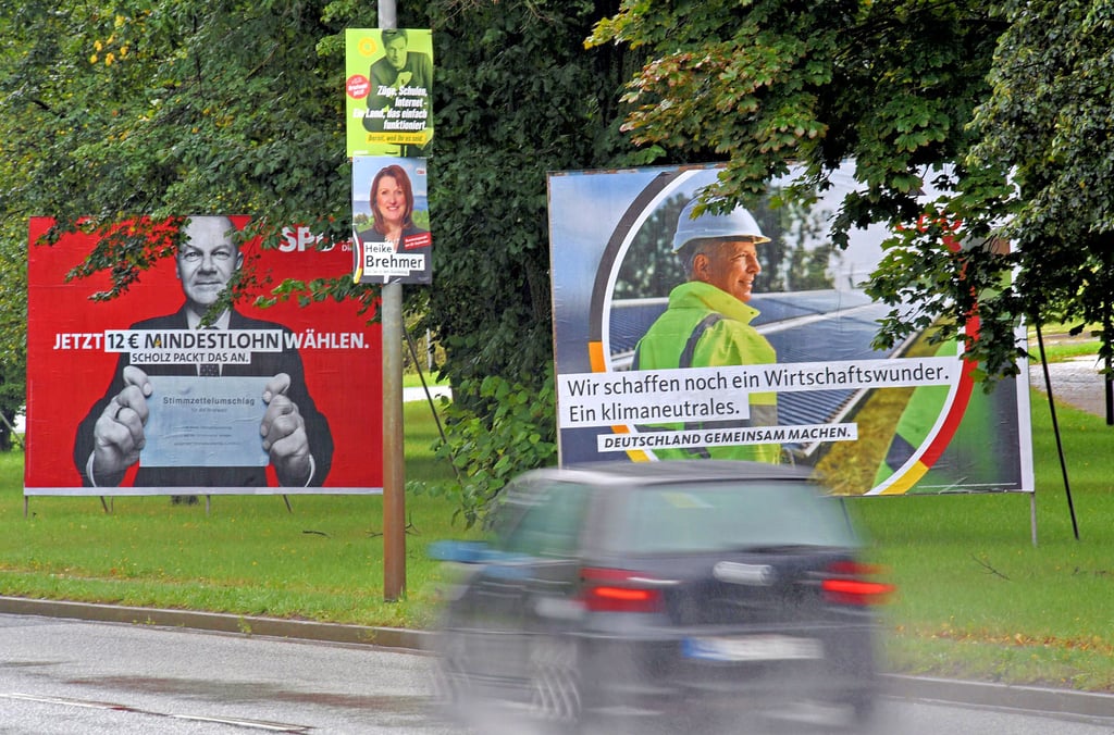 Überall im Seeland und - wie hier - in Aschersleben hängen nun die Plakate an den Straßen. Der Wahlkampf hat begonnen.