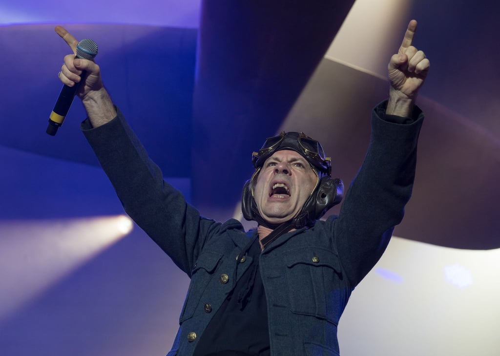 Sänger Bruce Dickinson beim Rockavaria-Konzert 2018 in München.
