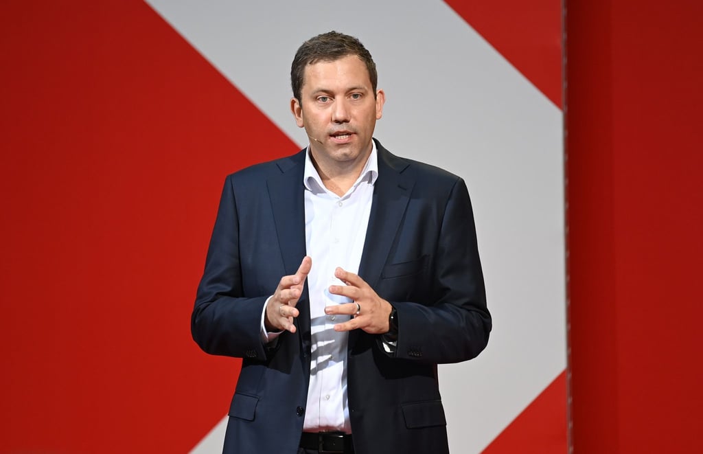 SPD-Generalsekretär Lars Klingbeil kontert Vorwürfen aus der Union.