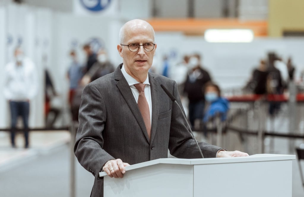 Peter Tschentscher (SPD) spricht.