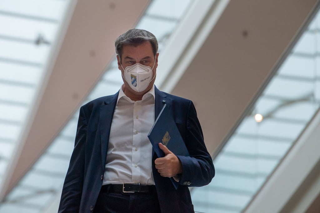 Markus Söder (CSU), Ministerpräsident von Bayern, kommt zur ersten Sitzung des bayerischen Kabinetts nach der Sommerpause.