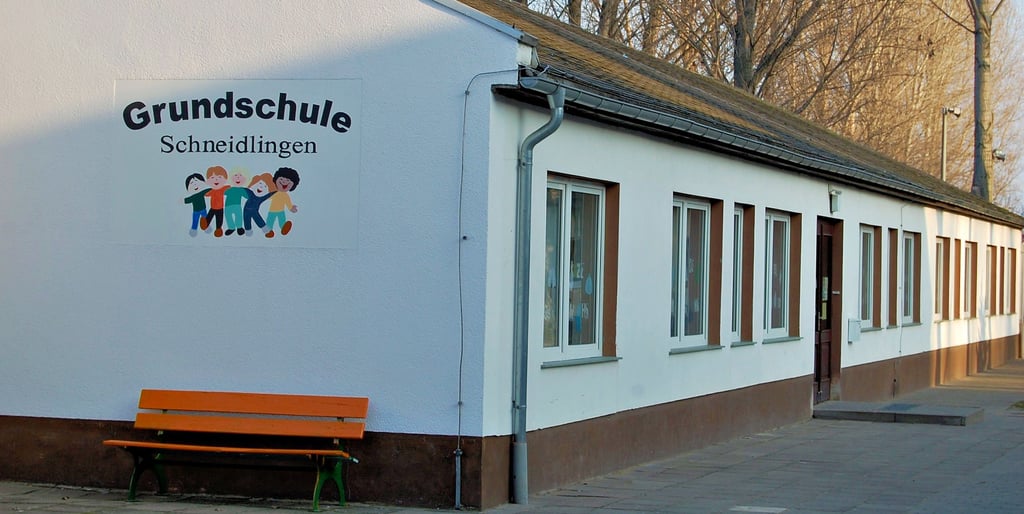 Neuer Zweck für die einstige Grundschule in Schneidlingen. Hier wird ein Mehrgenerationenhaus entstehen. Beim Vereinsfest am 28. August öffnen sich die Türen erstmals für Besucher.