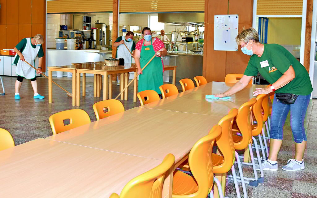 Auf Hygiene im Speiseraum des Kinder- und Jugenderholungszentrums wurde auch vor der Pandemie geachtet. In Coronazeiten gibt es noch mehr Bemühungen. Die Vorsicht steht an erster Stelle. Die neuen Stühle lassen sich besser reinigen.