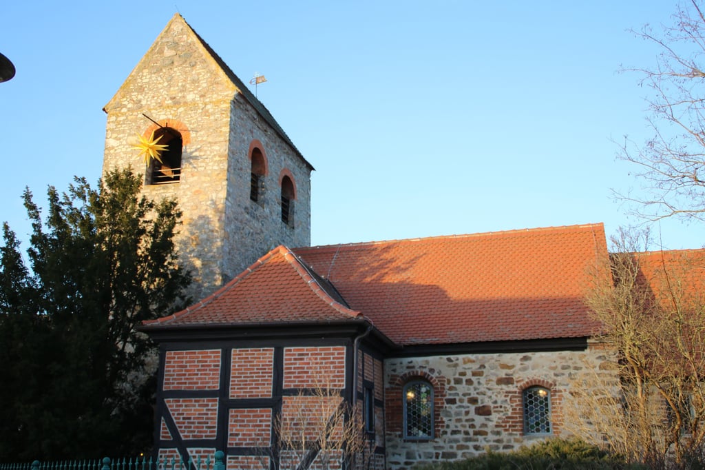 Die Wehrkirche ist eines der bekanntesten historischen Gebäude in Lostau.