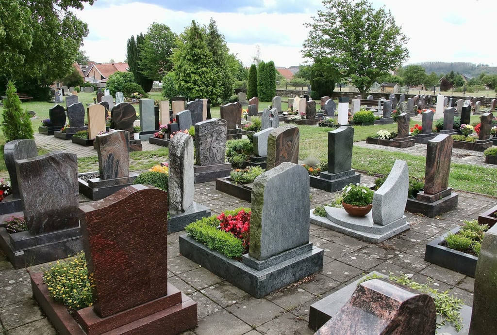 Symbolbild - Friedhof in Uftrungen