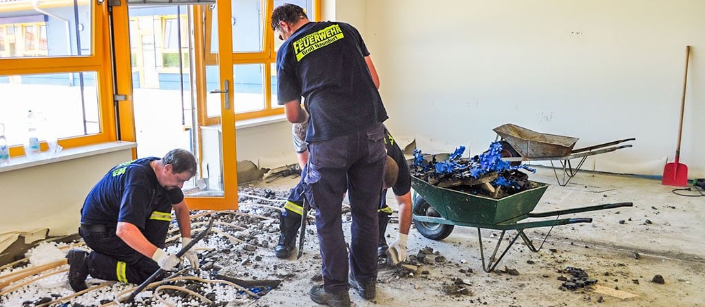 Bei der Elbeflut 2013 wurde auch die Kindertagesstätte „Haus der kleinen Elbspatzen" in Elster schwer geschädigt. Dank der großzügigen Unterstützung vieler Spender und aktiver Helfer, zu ihnen gehörten Feuerwehrleute aus Groß Naundorf, konnte sie wieder als Kinderdomizil hergerichtet werden.