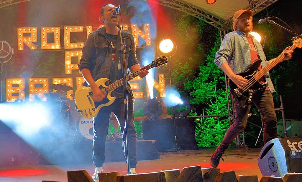 Cadet Carter rockten am Samstagabend (7. August) die Bühne, die mit Luchs und Eule harztypisch eingerahmt wurde.