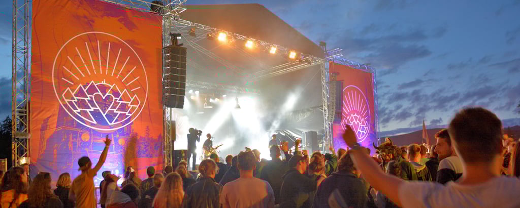 Die Hamburger Punkband Montreal hat beim Festival „Rocken am Brocken“ in Elend die Besucher zum Tanzen gebracht.