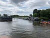 Nach einer Kollision auf der Weser ist ein mit Mais beladenes Schiff untergegangen.