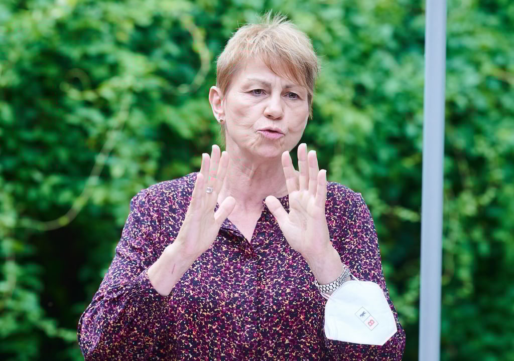 Elke Breitenbach (Die Linke), Senatorin für Integration, Arbeit und Soziales.